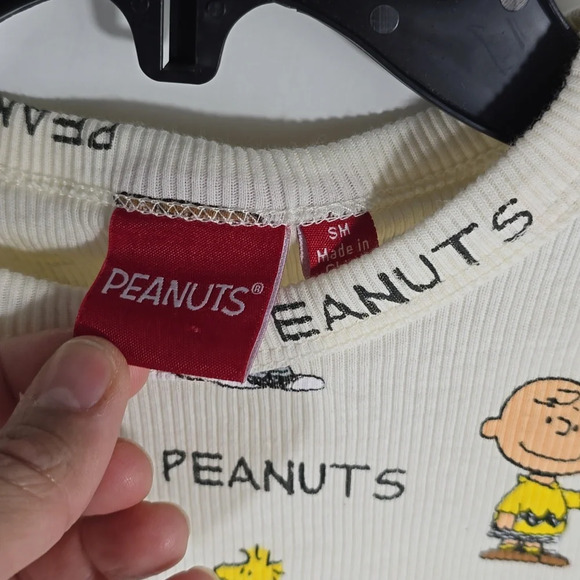 {Peanuts} Original Cream Ribbed T-shirt Kids Charlie Brown Snoopy Top - SM - Picture 7 of 9